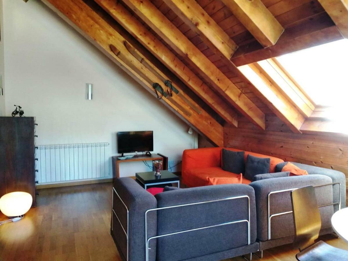 Apartament Duplex Familiar En *